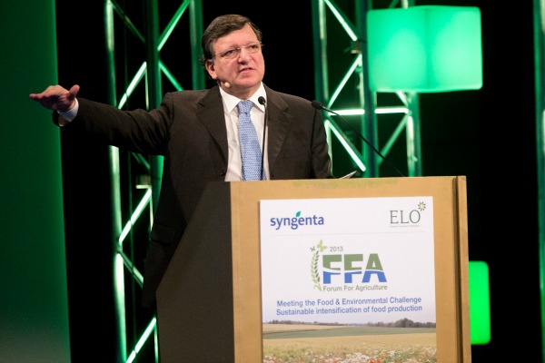 Barroso agit afin de limiter les dégâts du scandale de la viande chevaline
